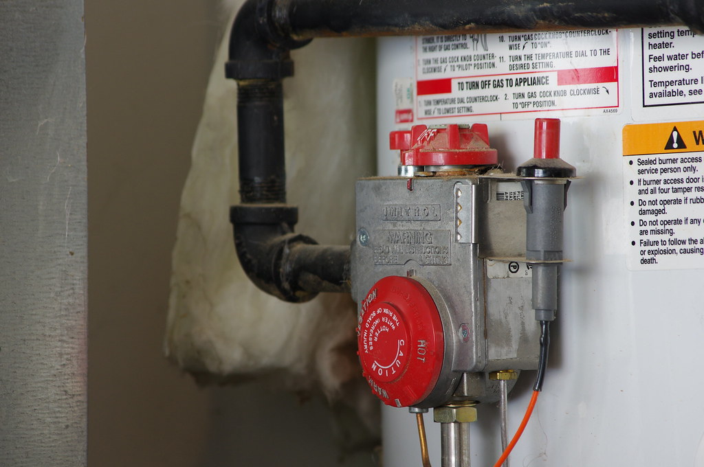 Which Water Heater Fits Your Household’s Needs? A Breakdown by Usage, Space & Budget