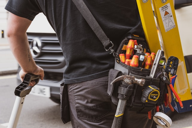Choosing the Right HVAC and Plumbing Contractor in Glens Falls: What Homeowners and Businesses Should Know